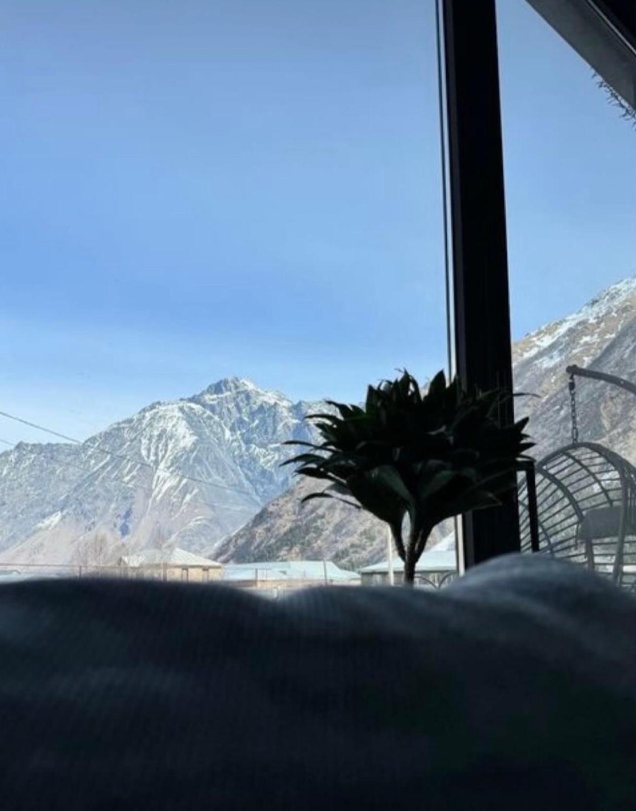 Villa Alpine Escape Kazbegi Exterior foto